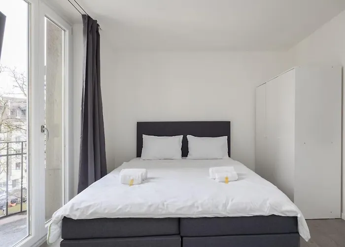 Urban Oasis With Queen Bed And View Be-49